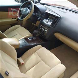 Nissan Maxima